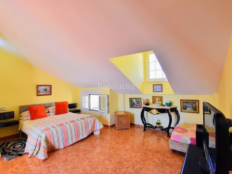 Foto 046f929d-c092-4c41-ade3-9b3ef482d6fb. Casa adossada a Canals