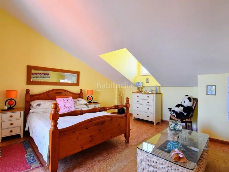 Foto 5e5d743d-687c-41d3-8daf-b81bd1d611a9. Casa adossada a Canals