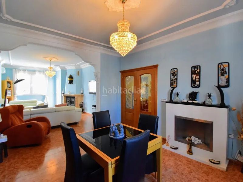 Foto bfa166fb-7483-4d8b-a839-cc85da3e76c0. Casa adossada a Canals