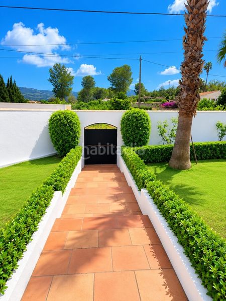 Foto b0cb9e18-e953-49f1-832d-d67f64f1e385. Masia amb aparcament piscina a Canals