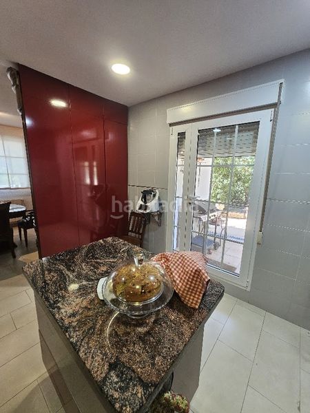 Foto 0b6fc172-8e79-41b0-8873-9abb6bc0a9d0. Casa amb aparcament piscina a Benigànim