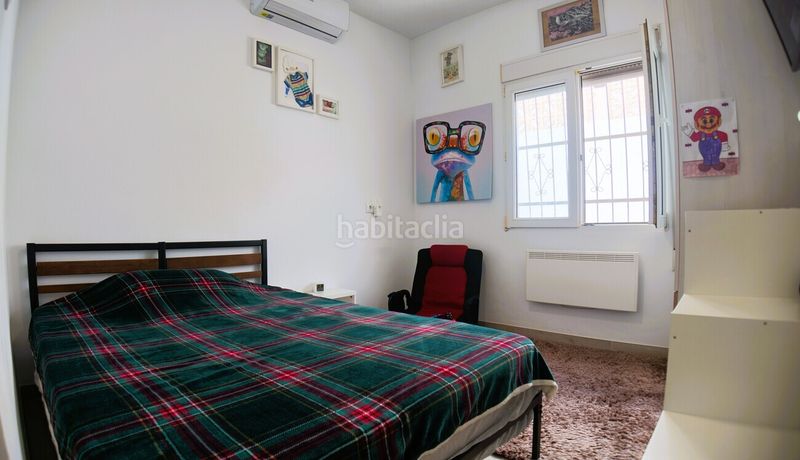 Foto 900ff7e4-cd9b-4bed-9474-d58aabe6c8c0. Casa amb aparcament a Playa Flamenca Orihuela