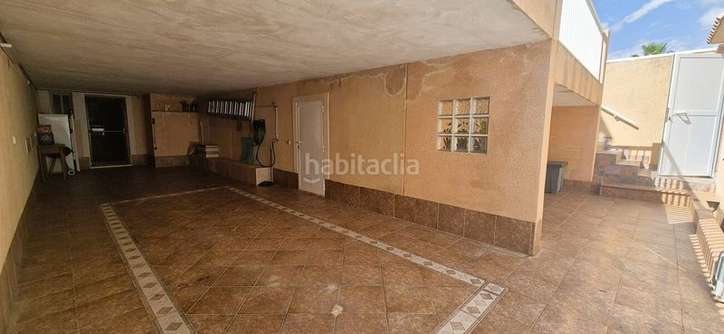 Foto 11964096-ec41-45a3-85dc-d79b1a44f607. Casa amb aparcament a Playa Flamenca Orihuela