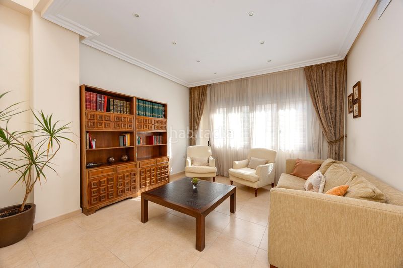 Foto a3743e97-0c82-401f-a120-1b65ad36722a. Casa amb aparcament a Benejúzar