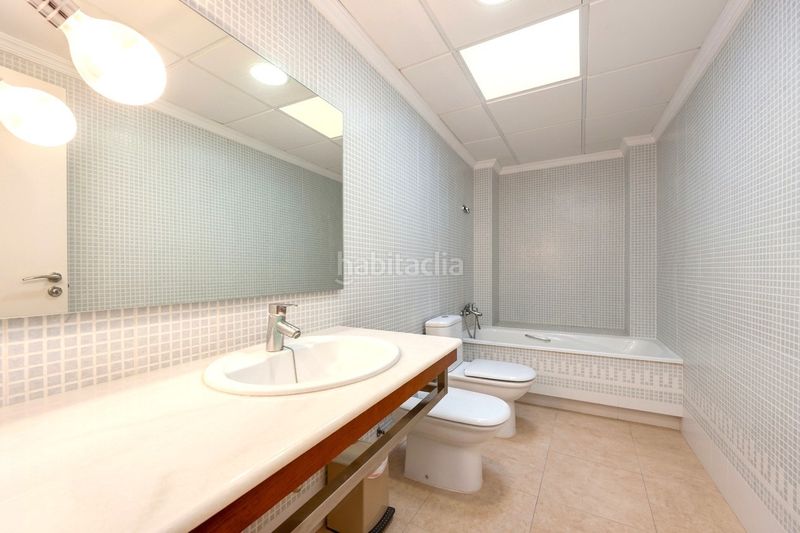 Foto c05e2acc-300d-418f-858c-86cb54482bf5. Casa amb aparcament a Benejúzar