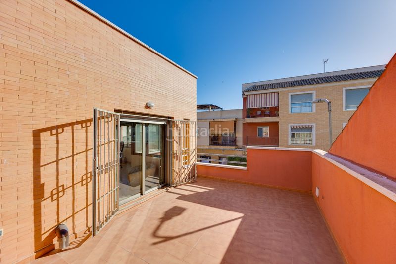 Foto ea62a6cf-ac6d-4d14-b4dc-d8a2cf303061. Casa amb aparcament a Benejúzar