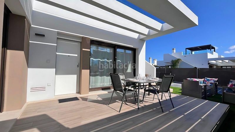 Foto 0bd49503-e6fc-4af6-b5e4-ae302f6e2fd6. Casa adossada amb piscina a Cortes-Huertas Madrid