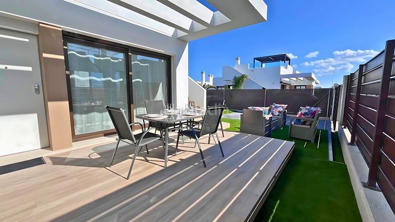 Foto ca33bb71-c0ee-4634-b733-ef04feca424e. Casa adossada amb piscina a Cortes-Huertas Madrid