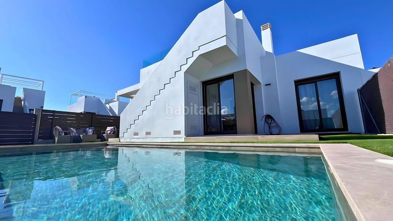 Foto e6a551e5-85bc-4453-837b-26f1afd1fdaf. Casa adossada amb piscina a Cortes-Huertas Madrid