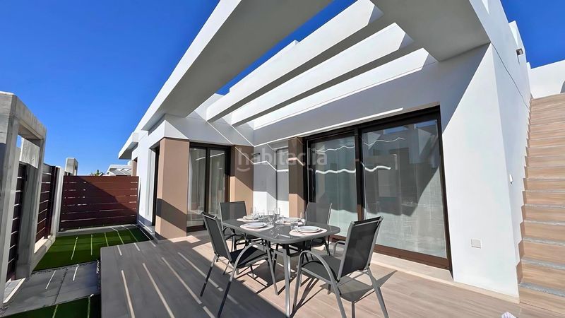 Foto ed29b110-3591-4b08-be7f-02c9c825ed6b. Casa adossada amb piscina a Cortes-Huertas Madrid