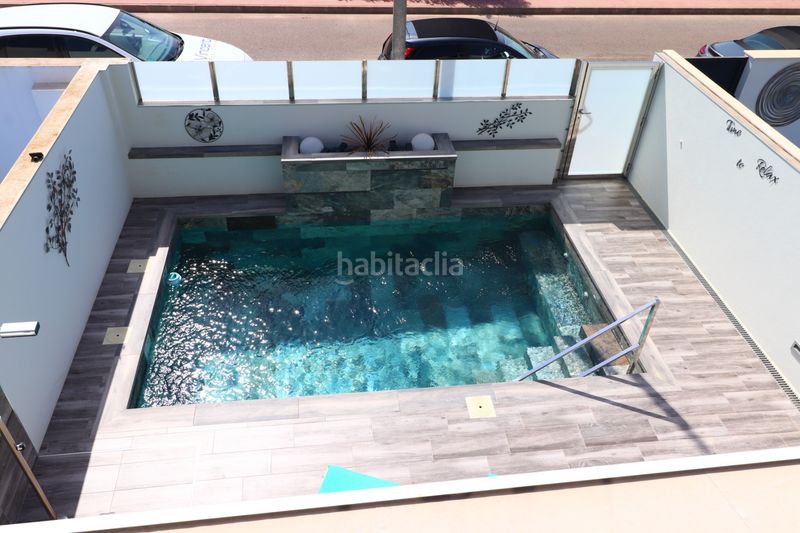 Foto a92c446b-1334-4734-ad2c-802fdfd6a669. Casa amb piscina a Daya Vieja