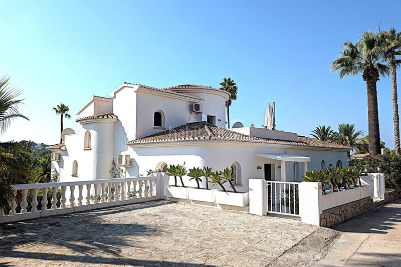 Foto a6057b5f-e31e-4179-9c2f-aa8fd98873eb. Casa amb aparcament a Casco Urbano Moraira