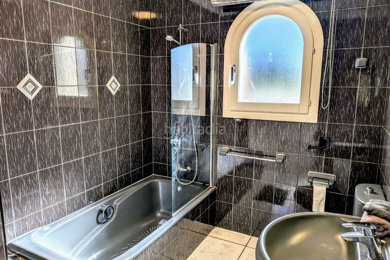 Foto d5faf9a3-4aba-4db3-b978-577412049f7a. Casa amb aparcament a Casco Urbano Moraira