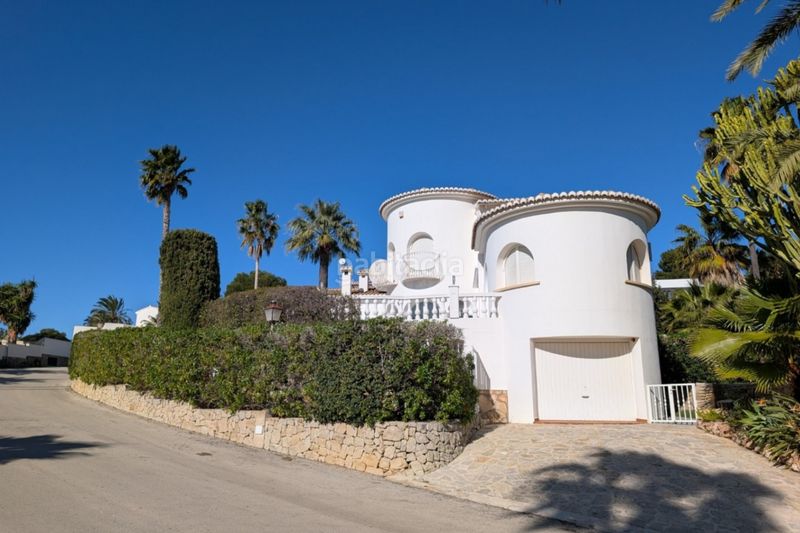 Foto fc13fb1e-e9bb-4b28-a2f1-09ada953e169. Casa amb aparcament a Casco Urbano Moraira