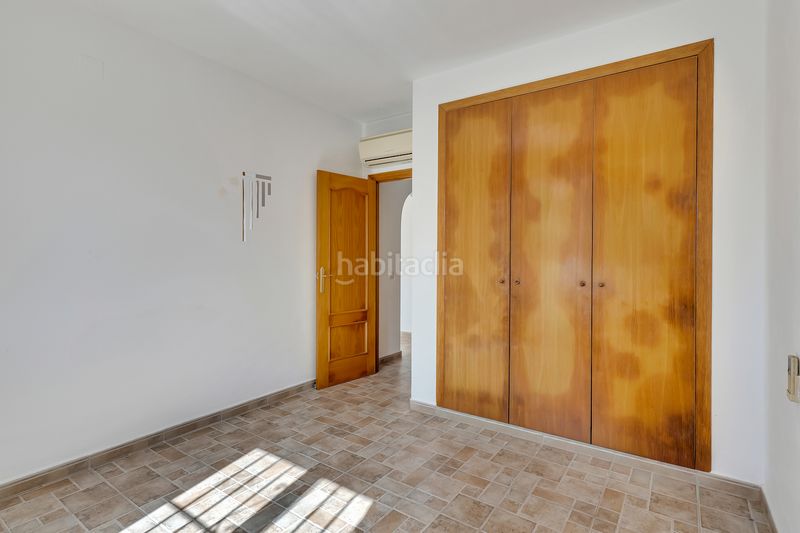 Foto f1af3a8c-f6ba-4f34-a541-7038a201a902. Casa amb piscina a Beniarbeig