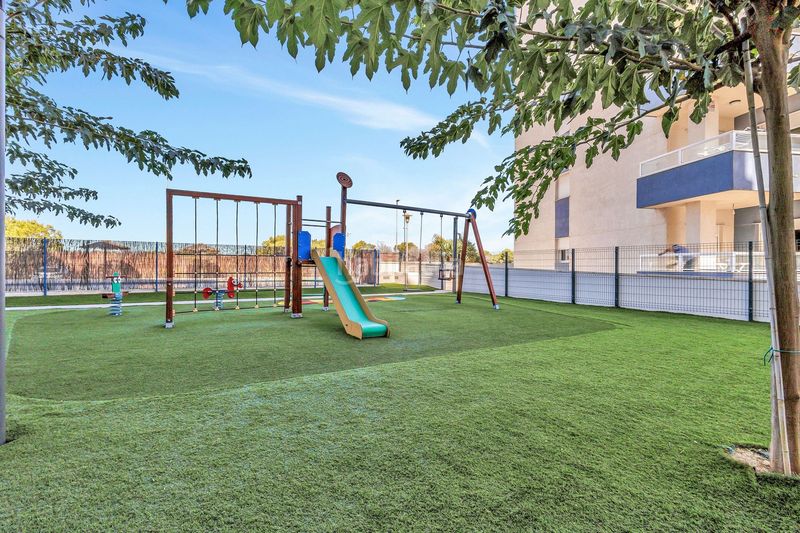 Foto 640644e1-b758-4bdd-bef8-719052da1d11. Appartement in Campoamor Orihuela