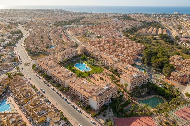 Foto 0d03de92-3cf7-4b94-befc-6de146464b77. Appartement mit parking in Playa Flamenca Orihuela