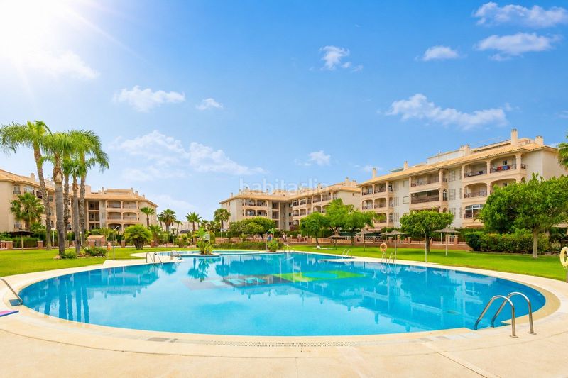 Foto 6b6eb99d-b01b-4862-96f6-ea7ed968c7f7. Appartement mit parking in Playa Flamenca Orihuela