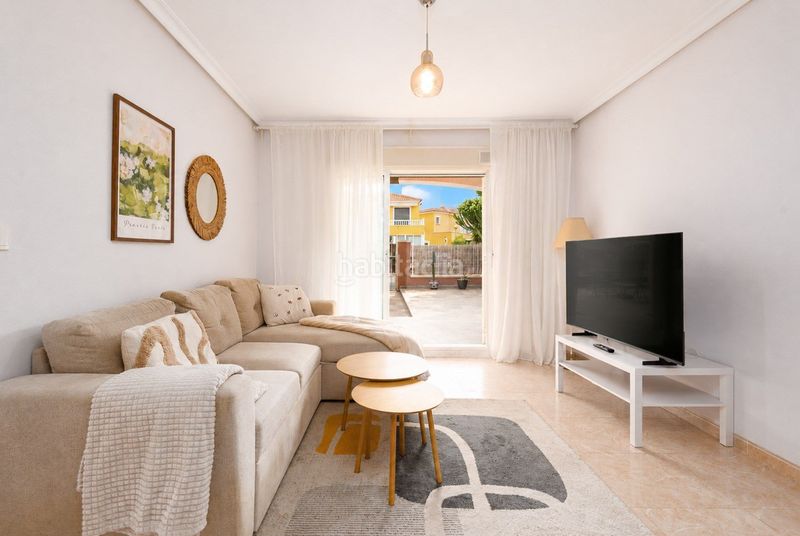 Foto fa49dd21-19e1-4072-9d88-fd3c4656bdc3. Appartement mit parking in Playa Flamenca Orihuela