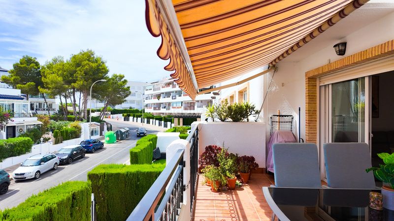 Foto a0b6bdfd-52dc-4ae0-9800-fa14b5704f0a. Appartement mit parking in Villamartín-Las Filipinas Orihuela