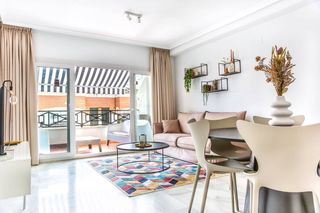 Apartament a Canuta