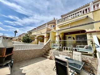 Casa adossada a Cabo Roig