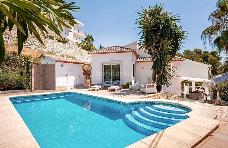 Foto 4278b836-9439-4e6a-a466-a0c5ed83d22b. Casa amb aparcament a Puerto Xàbia