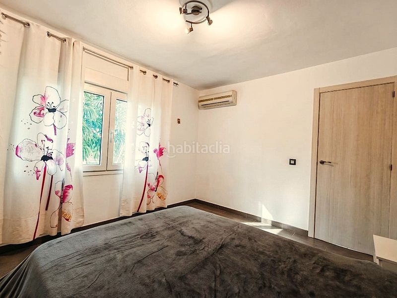 Foto b4398591-1f2e-4243-ae4f-2d394c38e359. Casa amb aparcament a Puerto Xàbia
