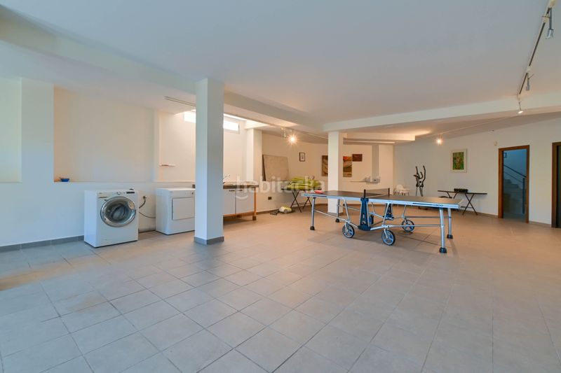 Foto 745f9b03-61d0-479f-85fa-e2b79ff2a4c5. Casa amb xemeneia aparcament a Beniarbeig