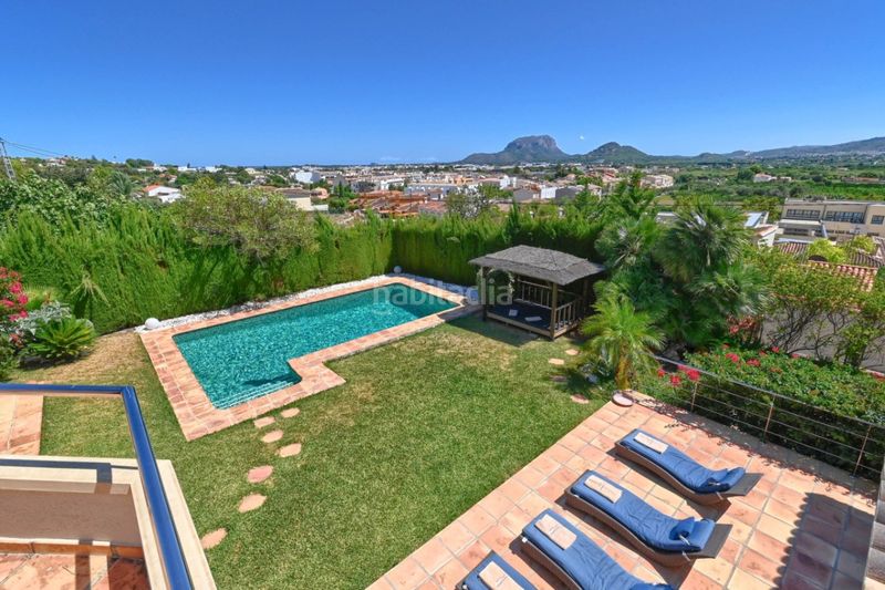 Foto a25660e8-29b7-4877-b0e6-a07be13ffefd. Casa amb xemeneia aparcament a Beniarbeig