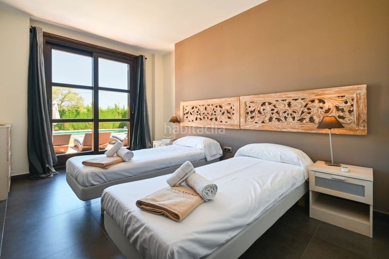 Foto ee870b22-6c13-4292-a544-b0e225d3fd55. Casa amb xemeneia aparcament a Beniarbeig