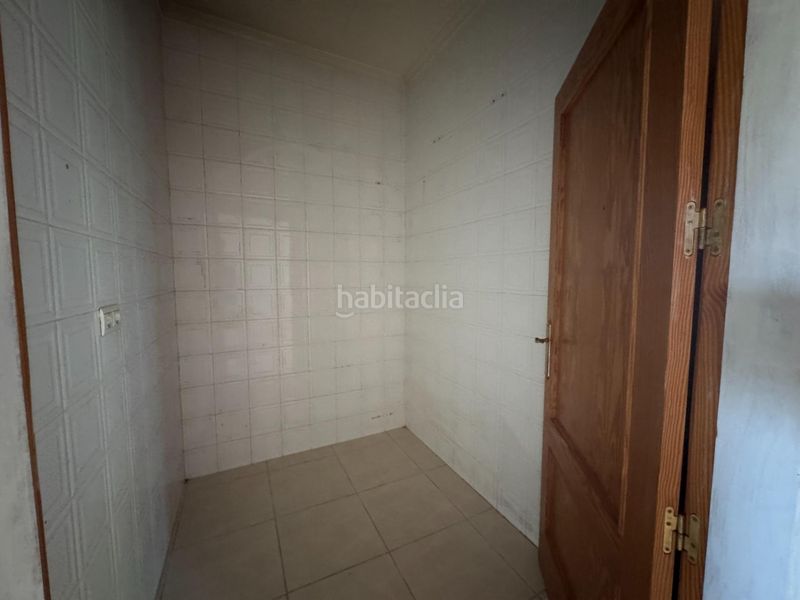 Foto 02a55512-a8b5-46ee-b80c-95e6e5ea6b8c. Masia amb piscina a Dolores