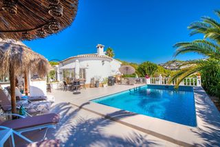 Casa en Cala Advocat-Baladrar