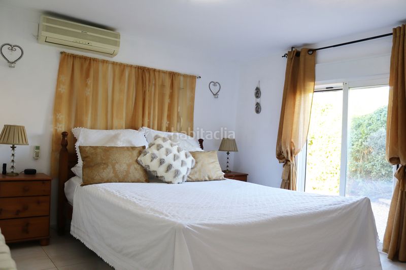 Foto 2d2cbaf7-8ac7-4e9a-8403-5dabb74f8162. Casa amb piscina a Orba