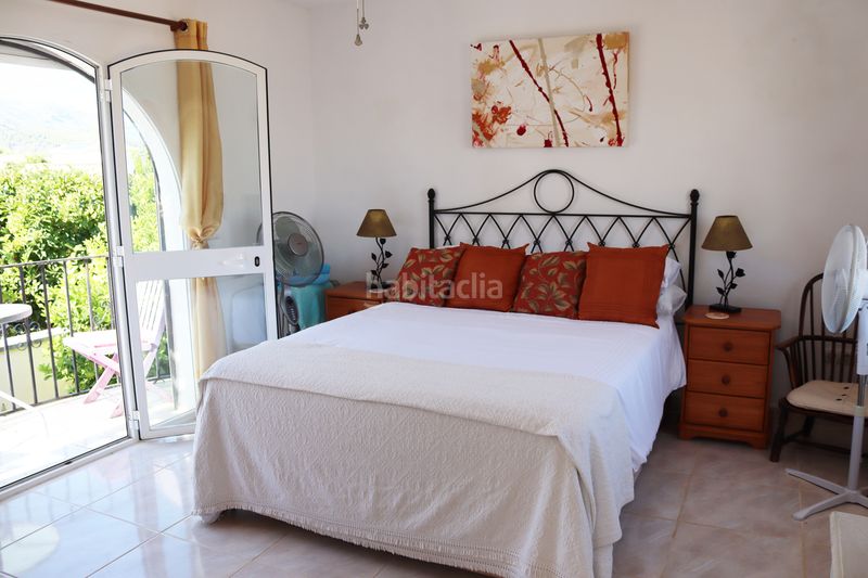 Foto c3b774fc-229a-4f8f-85ec-77c368a577f2. Casa amb piscina a Orba