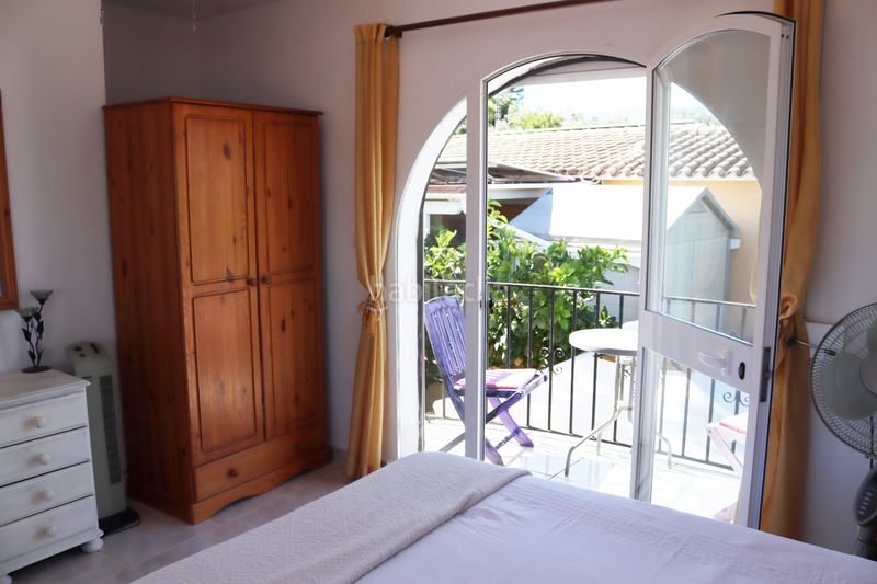 Foto f55868a4-6449-41e9-aee3-8db3778157d3. Casa amb piscina a Orba