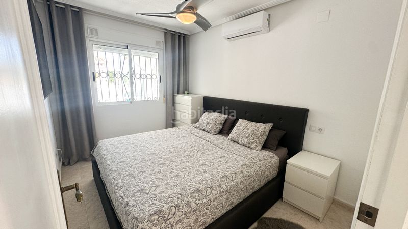 Foto a419c667-6d1a-42b4-986d-eb06c4c793e8. Casa adossada a Los Balcones y los Altos Orihuela