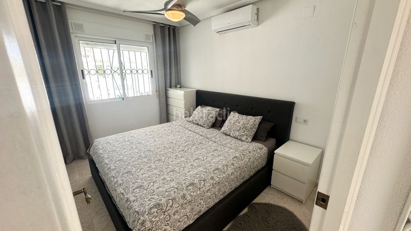 Foto e5d4e9c6-2c2b-43d7-9a7e-20433fc94e48. Casa adossada a Los Balcones y los Altos Orihuela