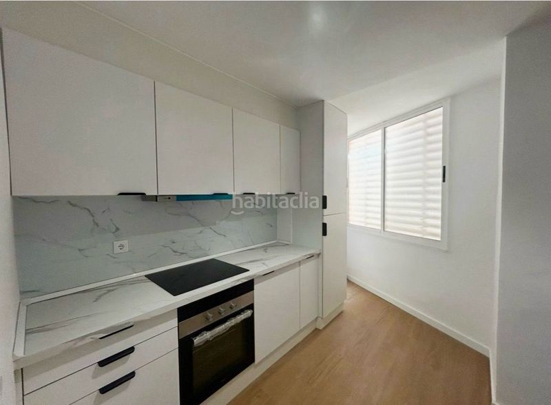 Foto c7128891-46cf-42fc-b9db-b6bce0063d03. Apartament amb piscina a La Zenia Orihuela