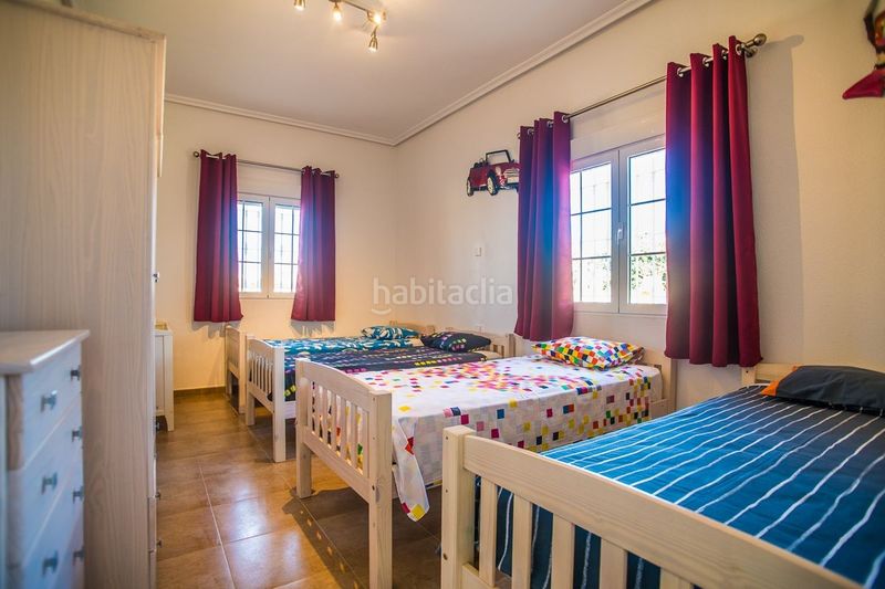 Foto 76b0ed81-edb7-436f-8575-2756fe2aa202. Casa a Catral
