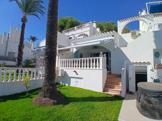 Casa adossada a Villamartín-Las Filipinas