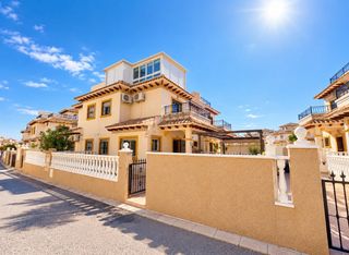 Casa adossada a La Zenia