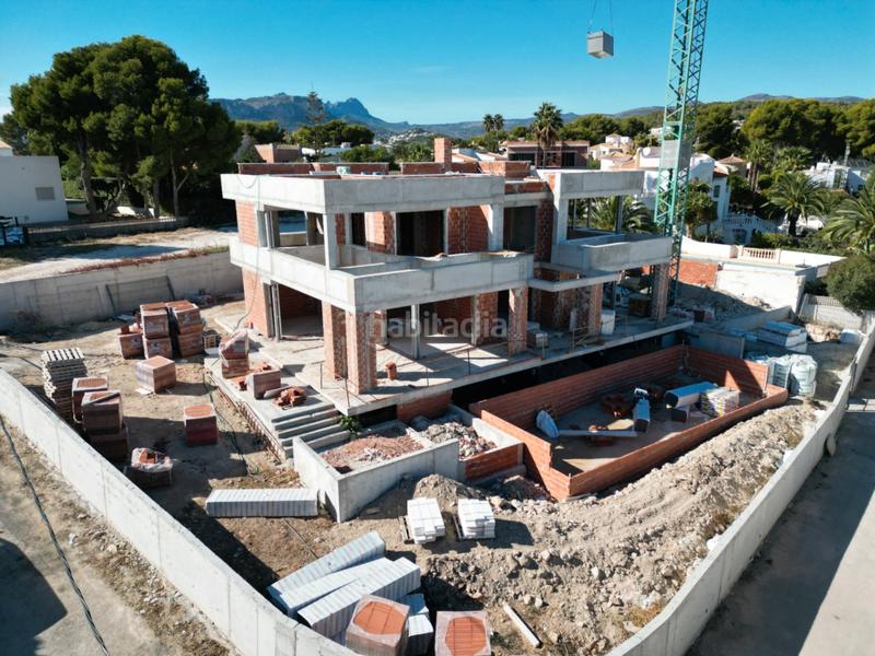 Foto 9938ecd2-0e6d-4935-94b9-ad17355c6c5f. Chalet mit heizung parking pool in La Fustera Benissa