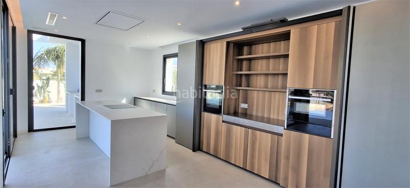 Foto ee77ba12-1851-4674-a568-59133f1613a0. Chalet en La Fustera Benissa