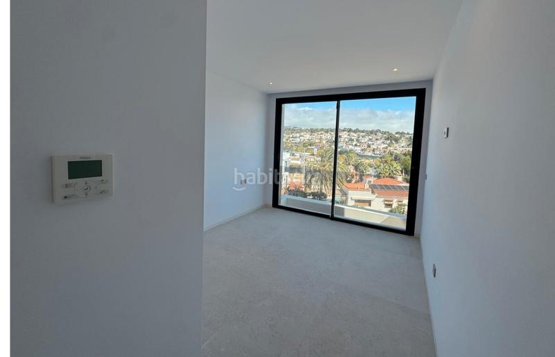 Foto fa0a84b8-6971-41ad-8ef5-694b6308f1b1. Chalet con piscina in La Fustera Benissa