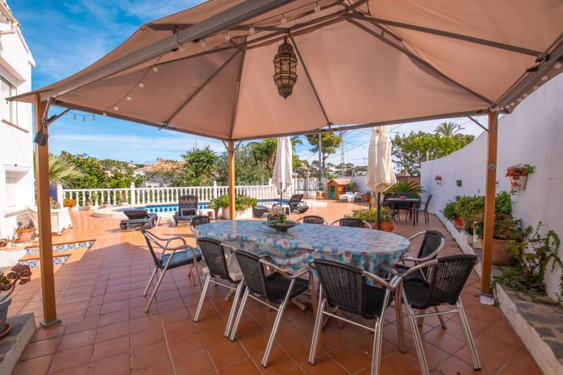 Foto a20206e0-cd83-42e3-a9e9-75e9ba2b198b. Chalet en Cala Advocat-Baladrar Benissa