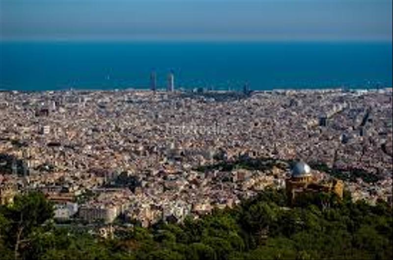 Foto 5c3f5ee5-c877-439a-a9e2-9ee3542d9225. Edificio in Horta Barcelona