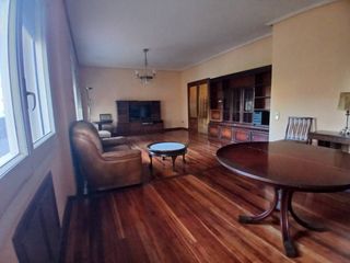 Flat in Plaza san francisco 8. Piso en venta en plaza san francisco