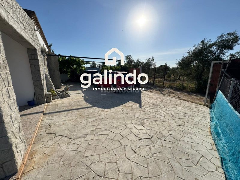 Foto 9fc72199-958a-4734-991b-d60d6608854e. Xalet amb piscina a Marchena