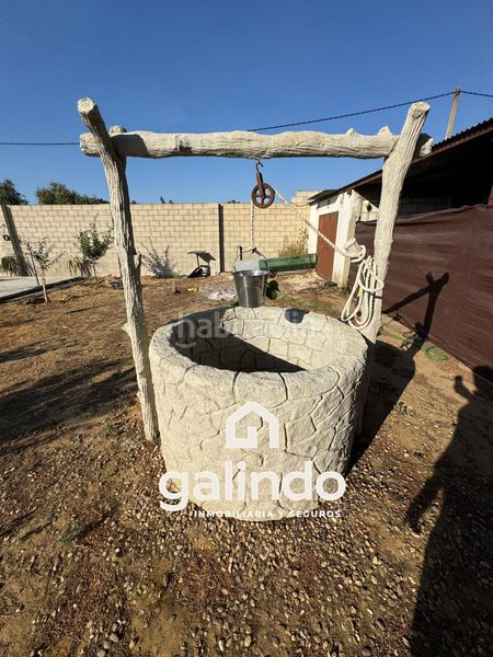 Foto e4d8b4c8-ddc2-4dc4-88e5-1f4922ab1bb2. Xalet amb piscina a Marchena